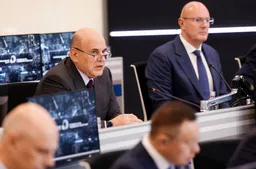 Нацмодель сдала сессию